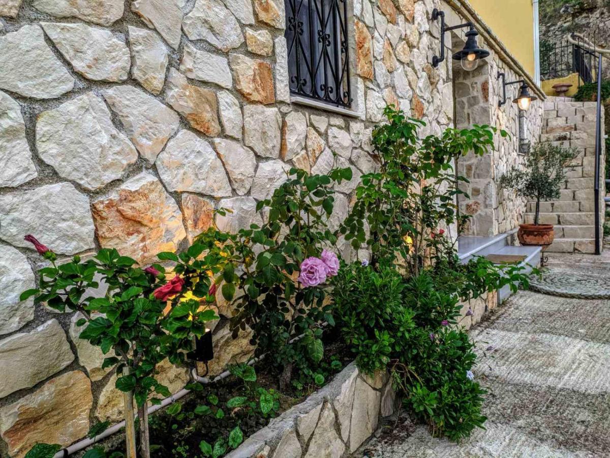 Apartamento Meltemaki Mouzákion Exterior foto